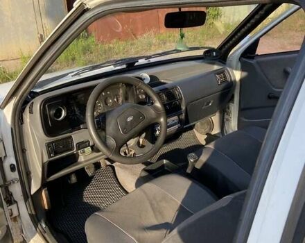 Білий Форд Ескорт, об'ємом двигуна 1.4 л та пробігом 250 тис. км за 1000 $, фото 2 на Automoto.ua