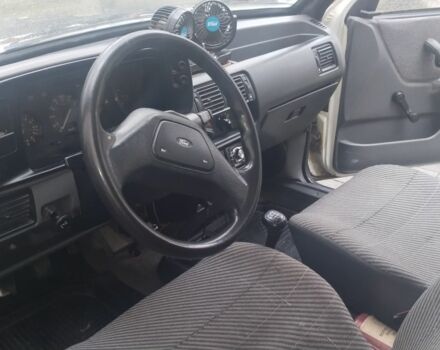 Белый Форд Эскорт, объемом двигателя 1.4 л и пробегом 89 тыс. км за 900 $, фото 5 на Automoto.ua