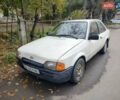 Білий Форд Ескорт, об'ємом двигуна 1.6 л та пробігом 300 тис. км за 300 $, фото 1 на Automoto.ua