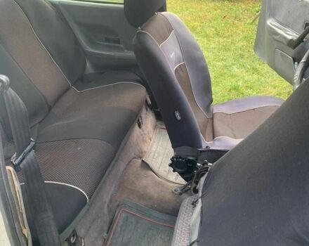 Белый Форд Эскорт, объемом двигателя 1.3 л и пробегом 77 тыс. км за 800 $, фото 3 на Automoto.ua