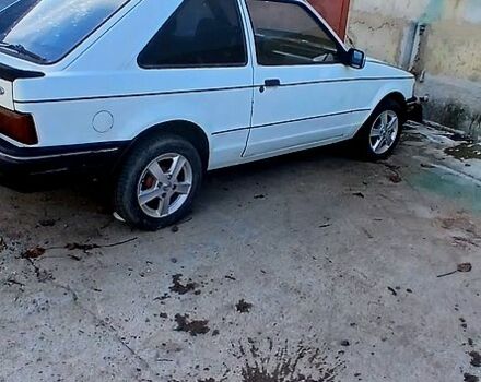 Белый Форд Эскорт, объемом двигателя 1.6 л и пробегом 200 тыс. км за 710 $, фото 2 на Automoto.ua