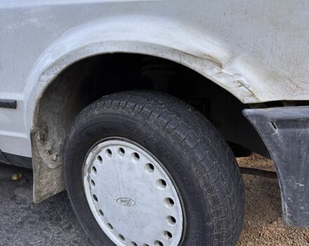 Форд Ескорт 1989 у Києві на Automoto.ua Білий Форд Ескорт, об'ємом двигуна 1.3 л та пробігом 125 тис. км за 475 $, фото 4 на Automoto.ua