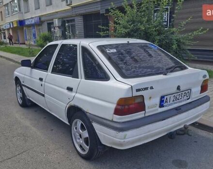 Белый Форд Эскорт, объемом двигателя 1.3 л и пробегом 390 тыс. км за 850 $, фото 7 на Automoto.ua
