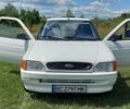 Белый Форд Эскорт, объемом двигателя 1.39 л и пробегом 132 тыс. км за 1200 $, фото 8 на Automoto.ua