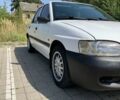 Білий Форд Ескорт, об'ємом двигуна 1.6 л та пробігом 250 тис. км за 1000 $, фото 5 на Automoto.ua
