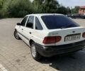 Белый Форд Эскорт, объемом двигателя 1.6 л и пробегом 250 тыс. км за 1000 $, фото 1 на Automoto.ua