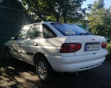 Білий Форд Ескорт, об'ємом двигуна 1.3 л та пробігом 200 тис. км за 1500 $, фото 18 на Automoto.ua