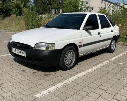 Білий Форд Ескорт, об'ємом двигуна 1.6 л та пробігом 250 тис. км за 1000 $, фото 4 на Automoto.ua