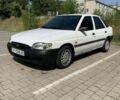 Білий Форд Ескорт, об'ємом двигуна 1.6 л та пробігом 250 тис. км за 1000 $, фото 4 на Automoto.ua
