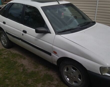 Білий Форд Ескорт, об'ємом двигуна 0 л та пробігом 1000 тис. км за 1100 $, фото 2 на Automoto.ua