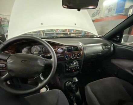 Белый Форд Эскорт, объемом двигателя 1.6 л и пробегом 375 тыс. км за 137000 $, фото 15 на Automoto.ua