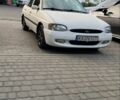 Белый Форд Эскорт, объемом двигателя 1.6 л и пробегом 375 тыс. км за 137000 $, фото 1 на Automoto.ua