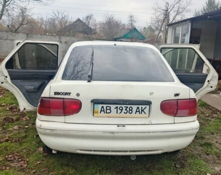 Белый Форд Эскорт, объемом двигателя 6 л и пробегом 8 тыс. км за 550 $, фото 1 на Automoto.ua
