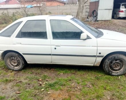 Белый Форд Эскорт, объемом двигателя 6 л и пробегом 8 тыс. км за 550 $, фото 3 на Automoto.ua