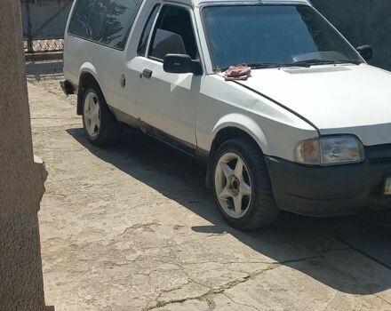 Белый Форд Эскорт, объемом двигателя 1.6 л и пробегом 100 тыс. км за 750 $, фото 2 на Automoto.ua