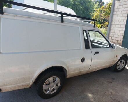 Белый Форд Эскорт, объемом двигателя 1 л и пробегом 300 тыс. км за 1500 $, фото 2 на Automoto.ua