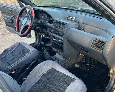 Белый Форд Эскорт, объемом двигателя 1.6 л и пробегом 300 тыс. км за 1200 $, фото 6 на Automoto.ua