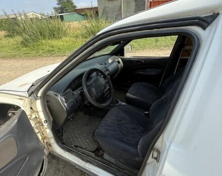 Белый Форд Эскорт, объемом двигателя 0 л и пробегом 200 тыс. км за 499 $, фото 5 на Automoto.ua