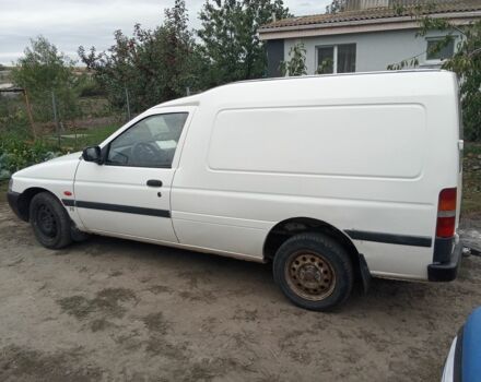 Белый Форд Эскорт, объемом двигателя 1.8 л и пробегом 3 тыс. км за 1300 $, фото 4 на Automoto.ua