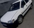 Білий Форд Ескорт, об'ємом двигуна 1.3 л та пробігом 200 тис. км за 946 $, фото 1 на Automoto.ua