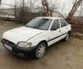 Белый Форд Эскорт, объемом двигателя 1.3 л и пробегом 200 тыс. км за 738 $, фото 1 на Automoto.ua