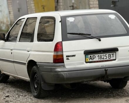 Білий Форд Ескорт, об'ємом двигуна 1.4 л та пробігом 250 тис. км за 750 $, фото 3 на Automoto.ua