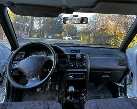 Белый Форд Эскорт, объемом двигателя 1.4 л и пробегом 151 тыс. км за 1750 $, фото 7 на Automoto.ua