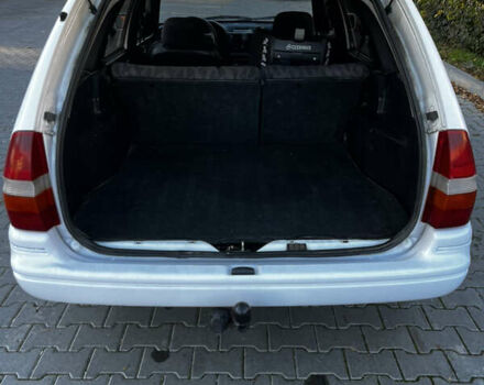 Белый Форд Эскорт, объемом двигателя 1.4 л и пробегом 151 тыс. км за 1750 $, фото 6 на Automoto.ua