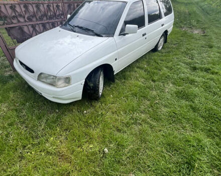 Белый Форд Эскорт, объемом двигателя 1.4 л и пробегом 151 тыс. км за 1750 $, фото 10 на Automoto.ua