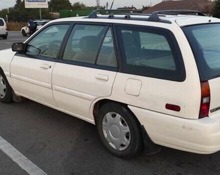 Белый Форд Эскорт, объемом двигателя 1.9 л и пробегом 259 тыс. км за 1500 $, фото 4 на Automoto.ua