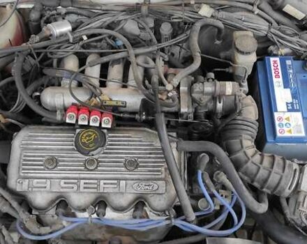 Белый Форд Эскорт, объемом двигателя 1.9 л и пробегом 259 тыс. км за 1500 $, фото 16 на Automoto.ua