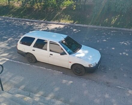 Білий Форд Ескорт, об'ємом двигуна 1 л та пробігом 2 тис. км за 960 $, фото 1 на Automoto.ua
