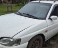 Білий Форд Ескорт, об'ємом двигуна 1.6 л та пробігом 470 тис. км за 950 $, фото 4 на Automoto.ua