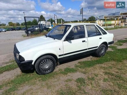 Форд Ескорт 1983 у Харкові на Automoto.ua Білий Форд Ескорт, об'ємом двигуна 1.4 л та пробігом 286 тис. км за 750 $, фото 1 на Automoto.ua
