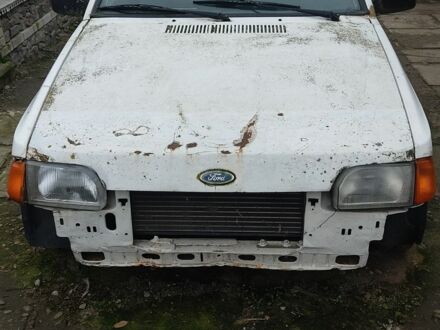 Білий Форд Ескорт, об'ємом двигуна 1.6 л та пробігом 12 тис. км за 238 $, фото 1 на Automoto.ua