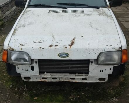 Белый Форд Эскорт, объемом двигателя 1.6 л и пробегом 12 тыс. км за 238 $, фото 1 на Automoto.ua