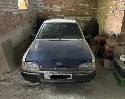 Белый Форд Эскорт, объемом двигателя 1.6 л и пробегом 69 тыс. км за 2500 $, фото 1 на Automoto.ua