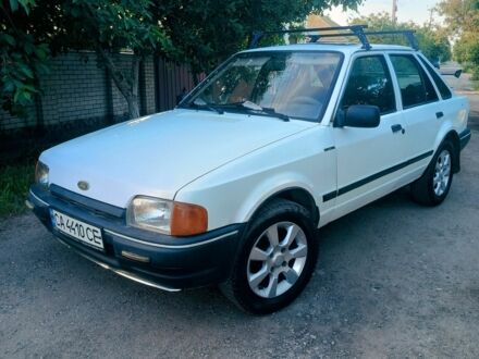Форд Эскорт 1987 в Черкассах на Automoto.ua Белый Форд Эскорт, объемом двигателя 1.6 л и пробегом 320 тыс. км за 870 $, фото 1 на Automoto.ua