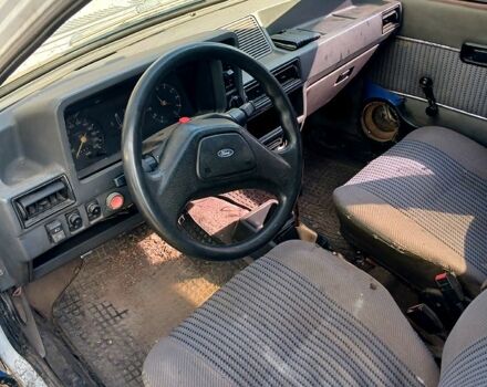 Белый Форд Эскорт, объемом двигателя 1.3 л и пробегом 165 тыс. км за 730 $, фото 1 на Automoto.ua