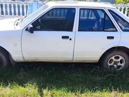 Форд Эскорт 1990 в Жмеренке на Automoto.ua Белый Форд Эскорт, объемом двигателя 0 л и пробегом 26 тыс. км за 750 $, фото 1 на Automoto.ua