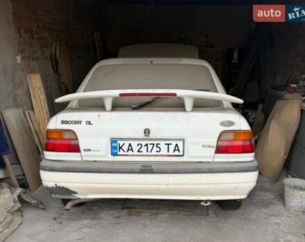 Білий Форд Ескорт, об'ємом двигуна 1.4 л та пробігом 87 тис. км за 682 $, фото 1 на Automoto.ua