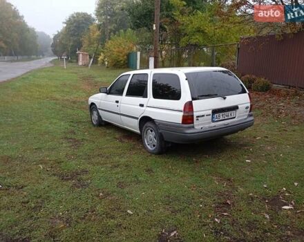 Білий Форд Ескорт, об'ємом двигуна 1.8 л та пробігом 84 тис. км за 1400 $, фото 1 на Automoto.ua