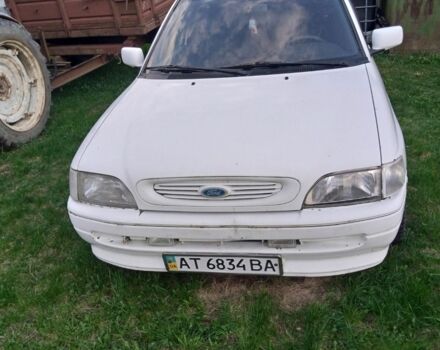 Білий Форд Ескорт, об'ємом двигуна 0 л та пробігом 100 тис. км за 750 $, фото 1 на Automoto.ua