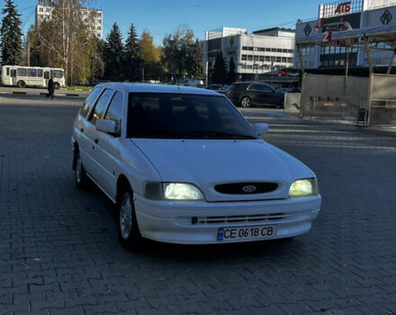 Белый Форд Эскорт, объемом двигателя 1.4 л и пробегом 151 тыс. км за 1750 $, фото 1 на Automoto.ua