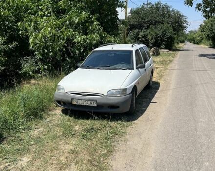 Белый Форд Эскорт, объемом двигателя 0 л и пробегом 200 тыс. км за 1200 $, фото 1 на Automoto.ua