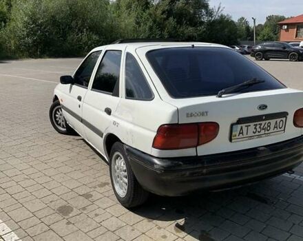 Білий Форд Ескорт, об'ємом двигуна 1.6 л та пробігом 250 тис. км за 1000 $, фото 1 на Automoto.ua