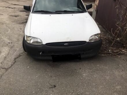 Форд Эскорт 1996 в Софіївська Борщагівка на Automoto.ua Белый Форд Эскорт, объемом двигателя 1.8 л и пробегом 280 тыс. км за 1350 $, фото 1 на Automoto.ua