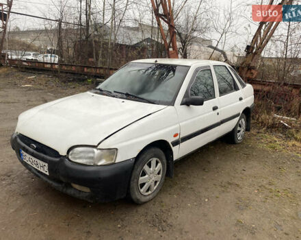 Белый Форд Эскорт, объемом двигателя 1.3 л и пробегом 300 тыс. км за 800 $, фото 1 на Automoto.ua