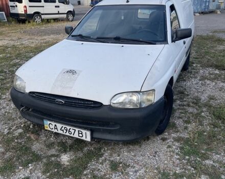 Білий Форд Ескорт, об'ємом двигуна 1.8 л та пробігом 150 тис. км за 1500 $, фото 1 на Automoto.ua