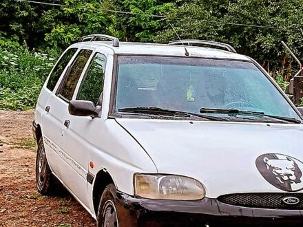 Білий Форд Ескорт, об'ємом двигуна 2 л та пробігом 0 тис. км за 720 $, фото 1 на Automoto.ua